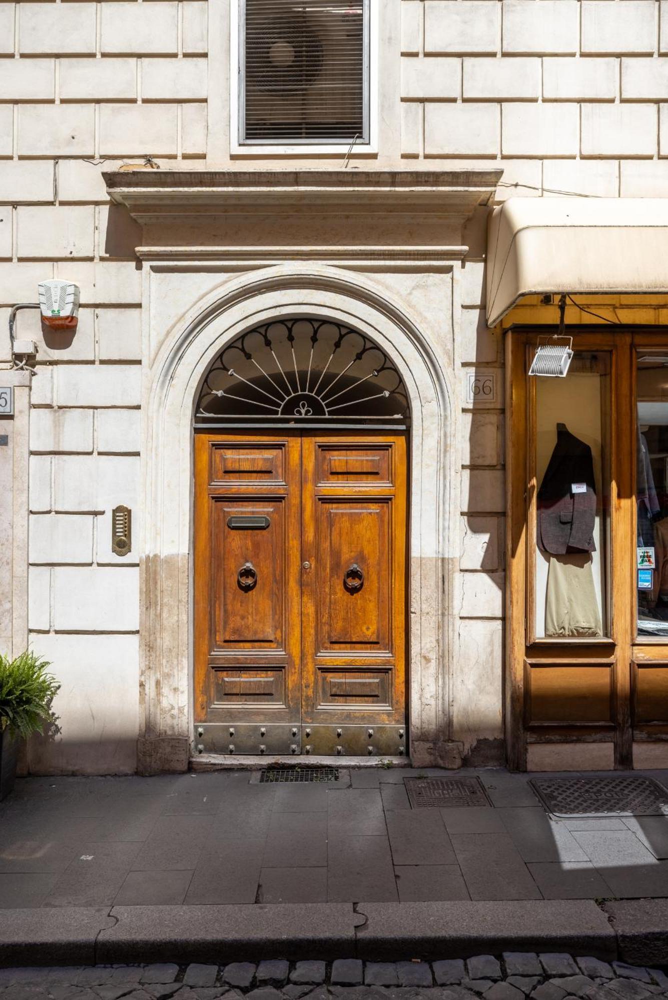 Charming Apartment At Spanish Steps, No Elevator Rzym Zewnętrze zdjęcie