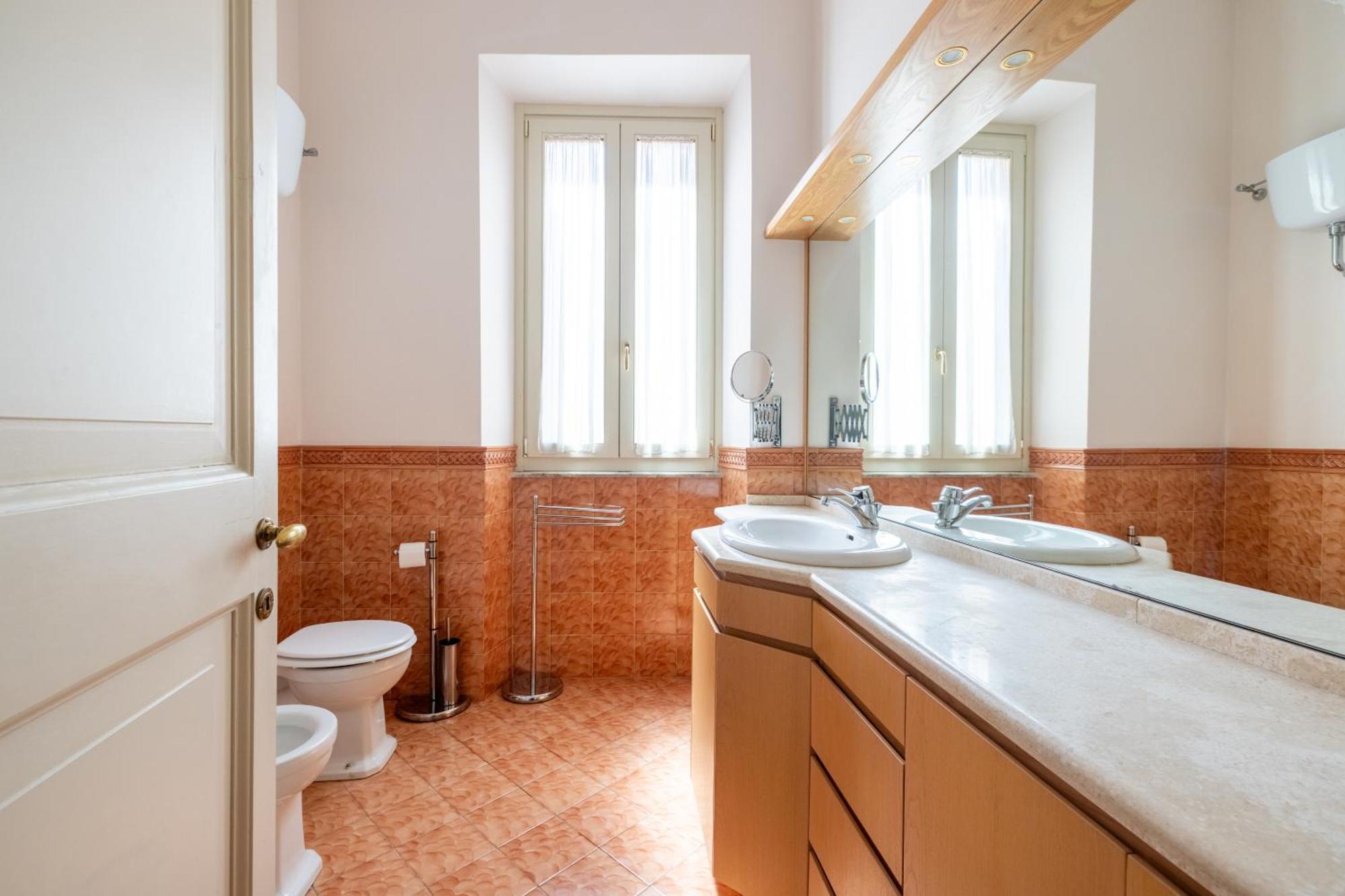 Charming Apartment At Spanish Steps, No Elevator Rzym Zewnętrze zdjęcie